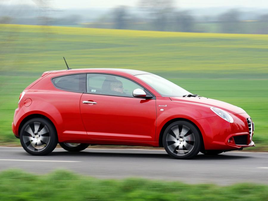  Alfa Romeo MiTo Sportiva 2013 года  (UK) (фото 22 из 27)